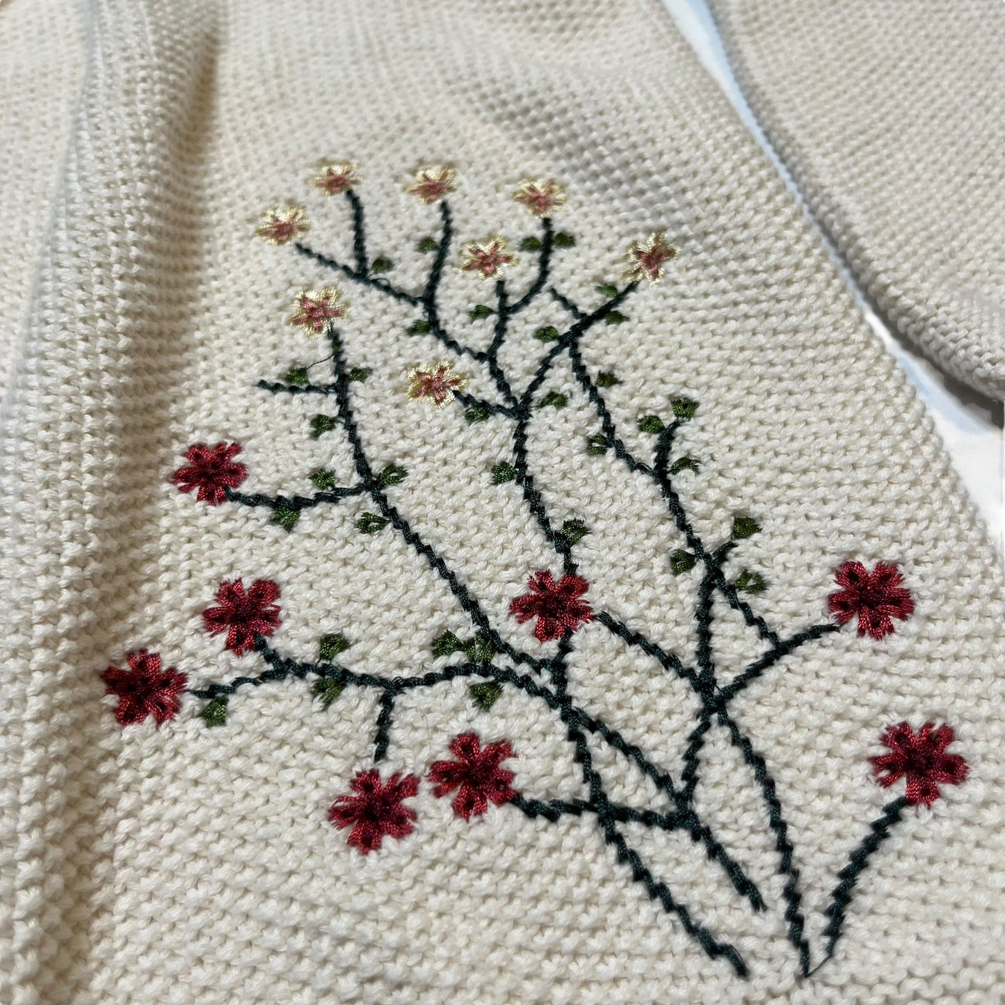 Floral Embroidery Cardigan (Girls M)